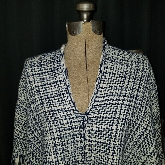 Womens Fringe Knit Poncho Boho /Shawl - Picture 13 of 13